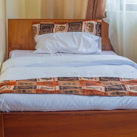 Ngara Riverside Lodge ナイロビ エクステリア 写真