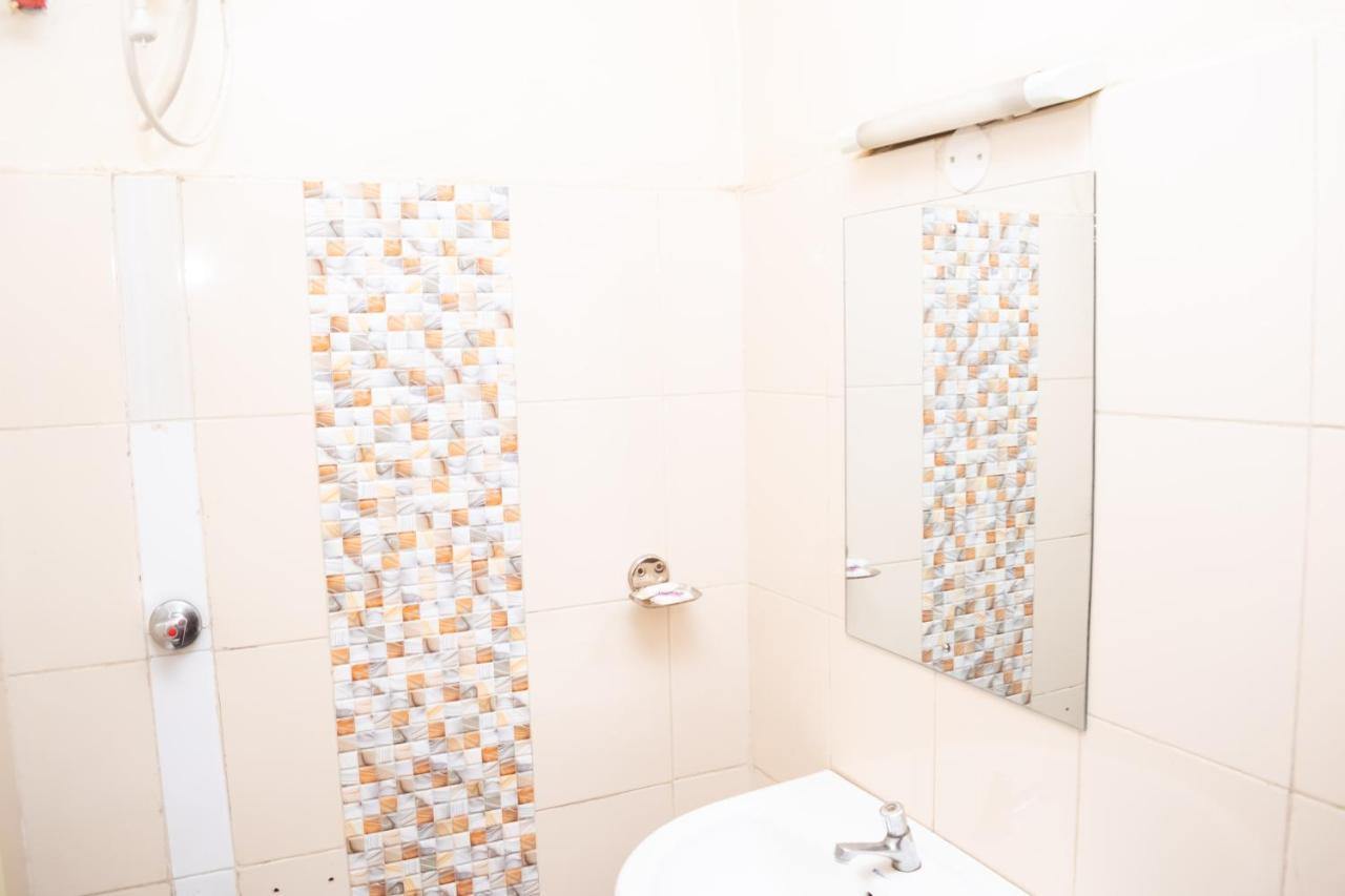 Ngara Riverside Lodge ナイロビ エクステリア 写真