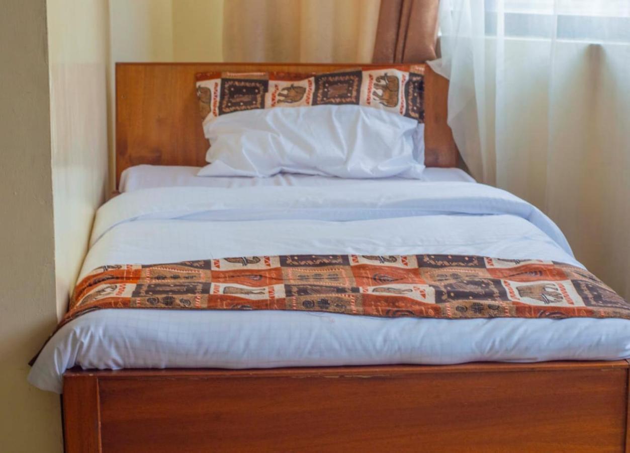 Ngara Riverside Lodge ナイロビ エクステリア 写真